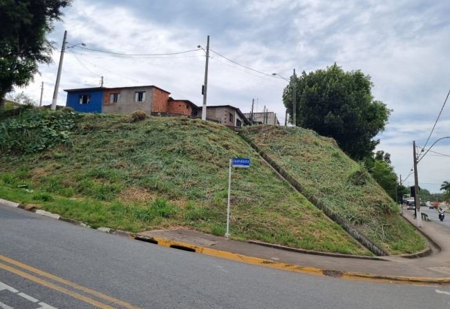 Secretaria de Serviços Públicos realizou manutenções nas estradas e limpezas e roçadas por todo o Município