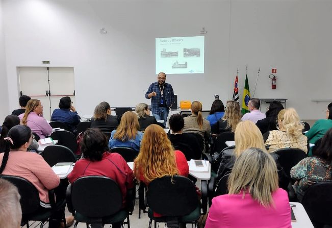 Patrimônio Histórico e Cultural do Vale do Ribeira foi tema de encontro com historiador do Sebrae-SP em Cajati