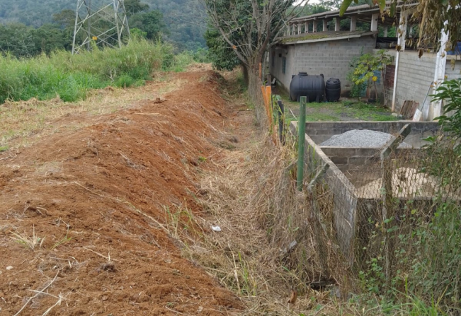 Garagem Municipal recebe o serviço de limpeza em combate a dengue