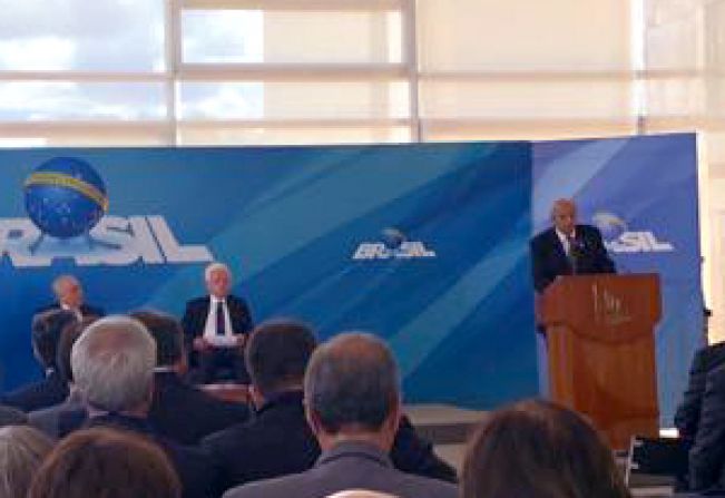 Prefeito de Cajati participa de cerimônia sobre legislação minerária em Brasília