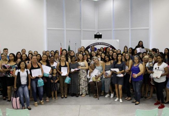 Formatura dos cursos do Fundo Social de Solidariedade de Cajati